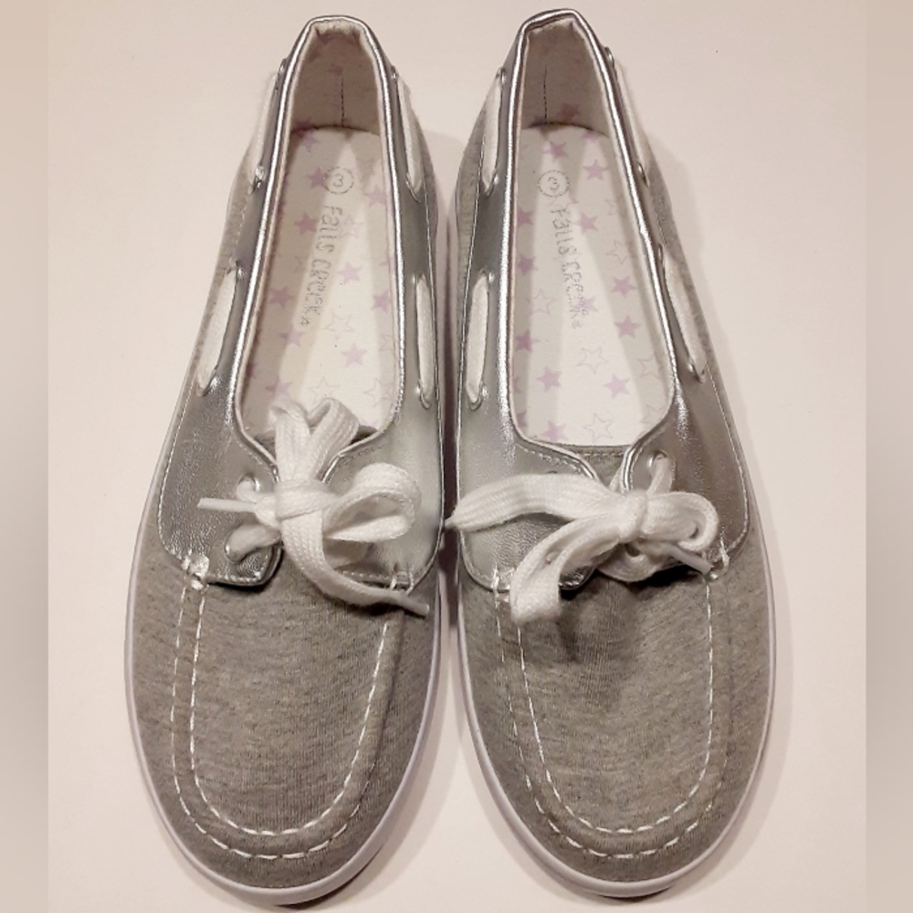 Falls Creek Girls Shoes NWOT